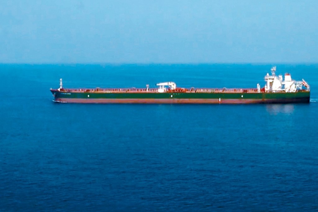 美企油輪「Advantage Sweet」號,去年4月在阿曼對開海域一度遭伊朗海軍扣押。