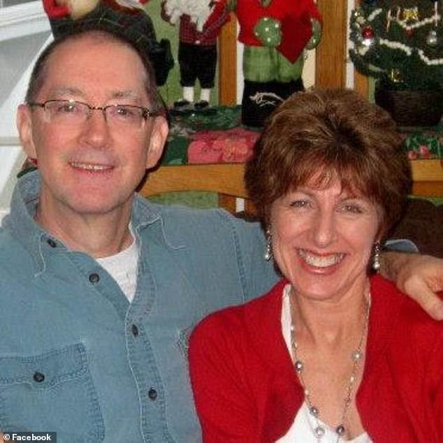 死者麥可（Michael Mohn）與妻子，即疑兇父母。