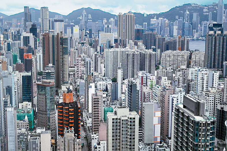 據本報追蹤20個指標屋苑單位估價按月升約0.19%至1.77%。