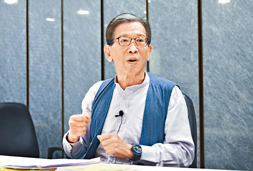 胡漢清認為現有刑事法例中，還有其他罪行可處理目前局面。