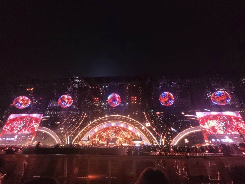 台灣天團五月天2024年《五月天【回到那一天】25周年巡迴演唱香港站》在中環海濱舉行。 台灣天團五月天2024年《五月天【回到那一天】25周年巡迴演唱香港站》在中環海濱舉行。