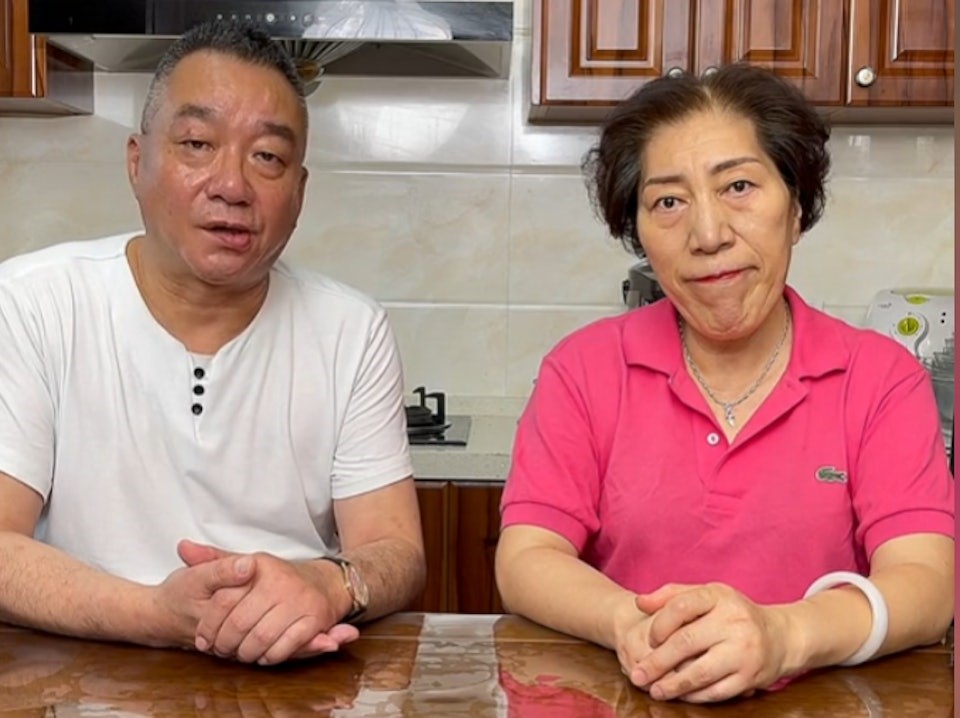 已故男星喬任梁父母。抖音 已故男星喬任梁父母。抖音