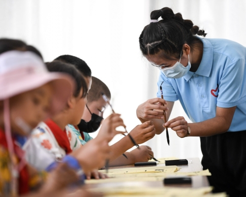 中國多地要求師生開學前14天居家。新華社資料圖片