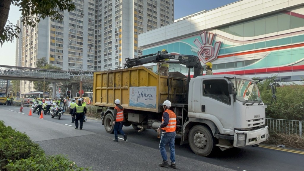 當日肇事夾斗車。資料圖片