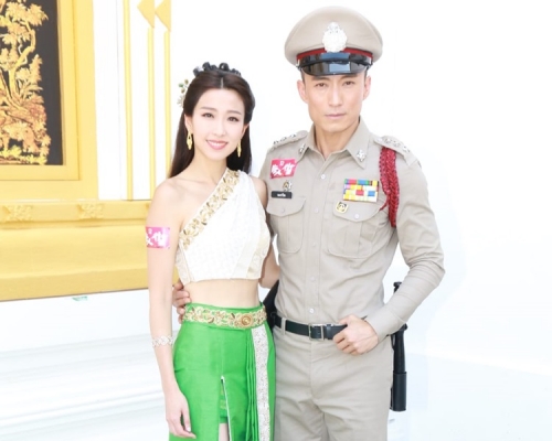 子羚山聰拍咀戲激吻「啜啜聲」!