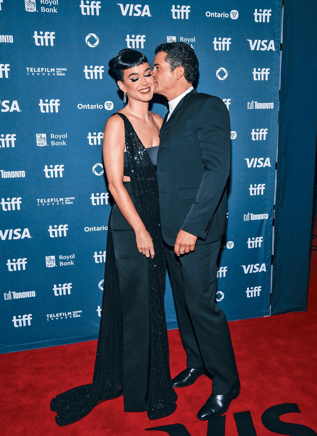 奧蘭度新片在多倫多首映,並帶同Katy出席晒恩愛。