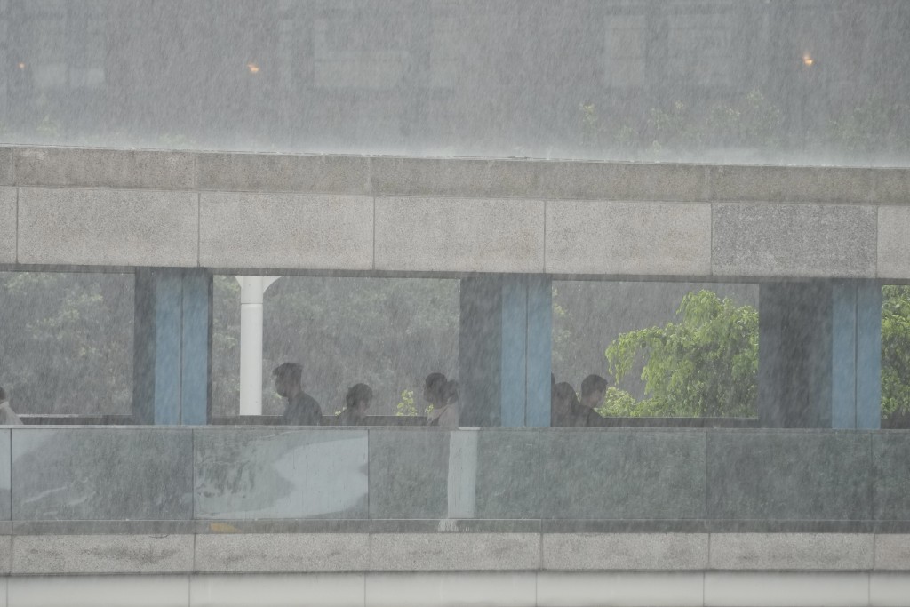 本港在周六（3月25日）的确迎来今年第一场大雨及雷暴。资料图片