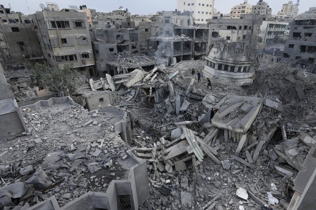 以色列全面围困加沙，联合国警告人道情况将恶化。美联社