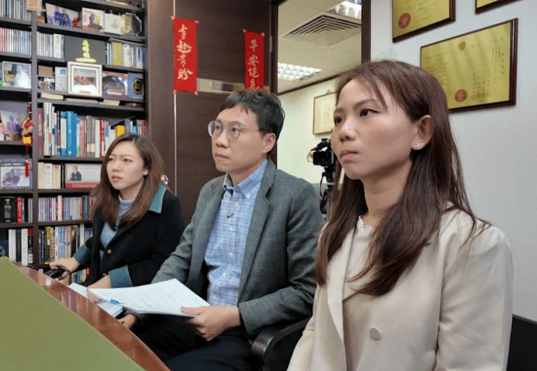 方東昇新作品有大量好評。