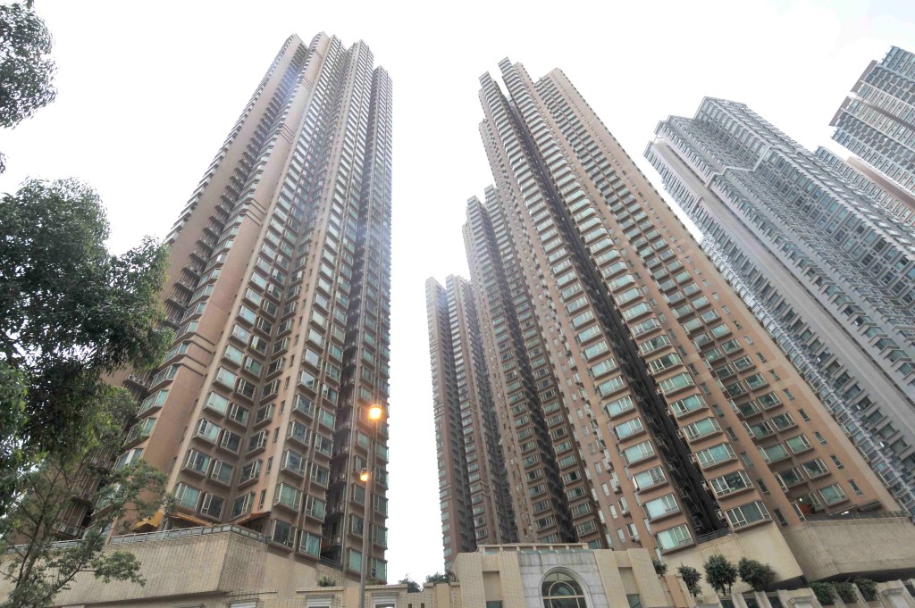 新寶城連天台戶825萬售。