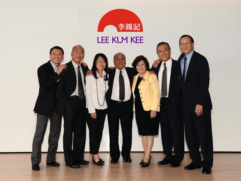 李錦記李氏家族跟隨其後，以147億美元排名第17位。