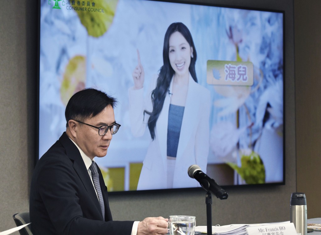 新一期《選擇》月刊發布會由何應富主持。何君健攝 新一期《選擇》月刊發布會由何應富主持。何君健攝