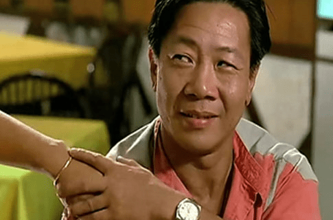 黄虾曾于八十年代电影《僵尸先生》中饰演「任老爷」。