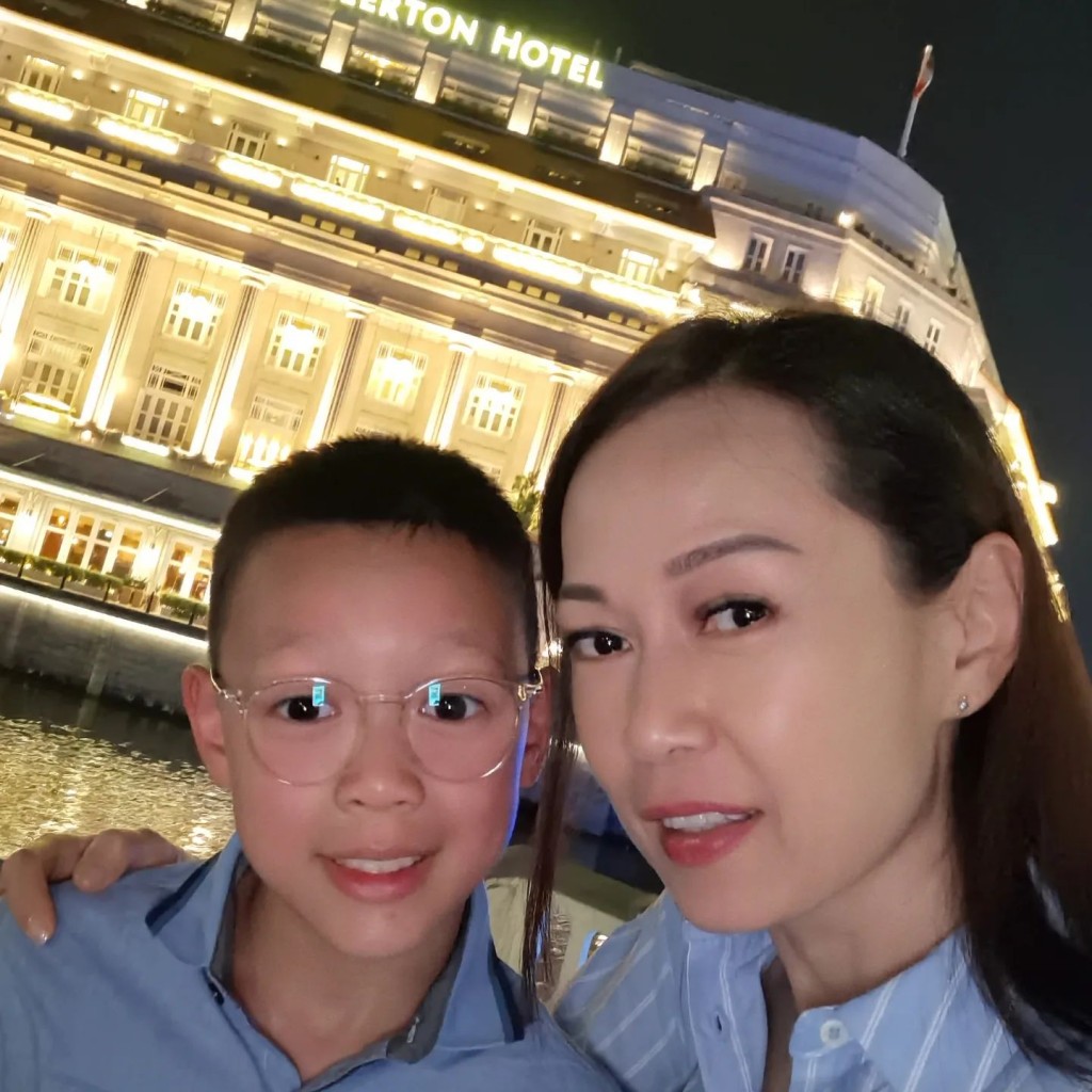 姚瑩瑩趁暑假帶兒子回新加坡。