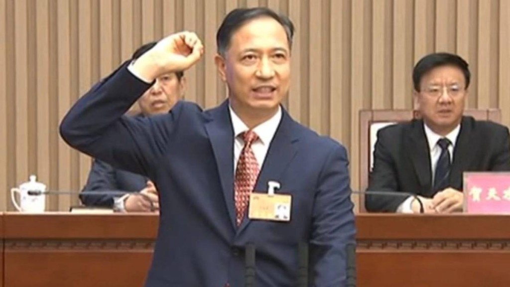 山西代省長盧東亮成為全國最年輕正部級官員。