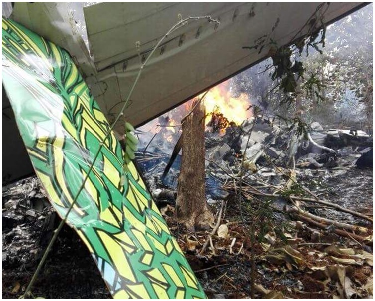 肇事小型机在西北部瓜纳卡斯特省山区丛林中坠毁。AP  