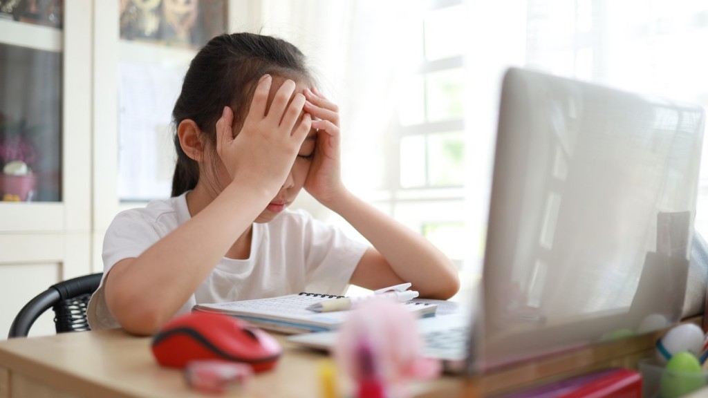 校園欺凌問題持續,有報道指田某中學一名女生被同班4名男同學持續語言欺凌。istock圖片