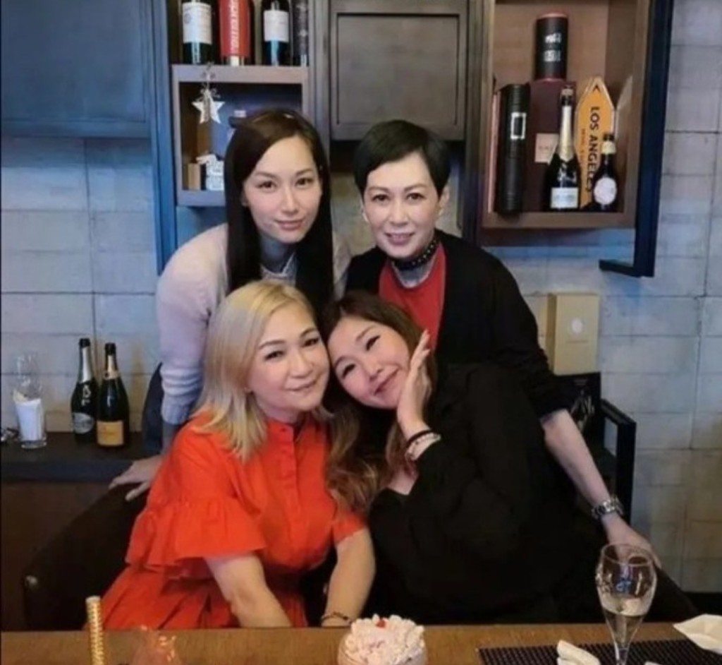 徐子珊在2019年宣佈淡出後就鮮有公開露面，2021年4月她曾現身為關禮傑太太慶生。