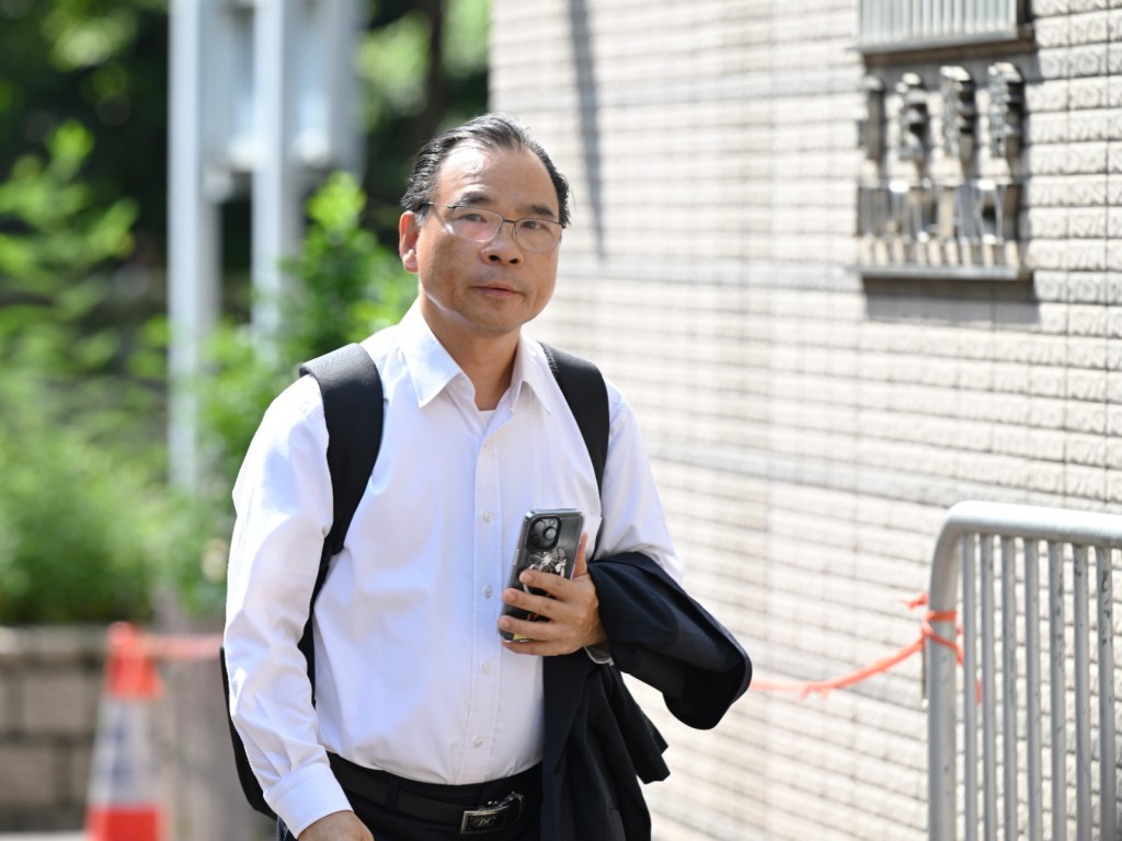 廖成利被邀到元朗警署會面。 廖成利被邀到元朗警署會面。