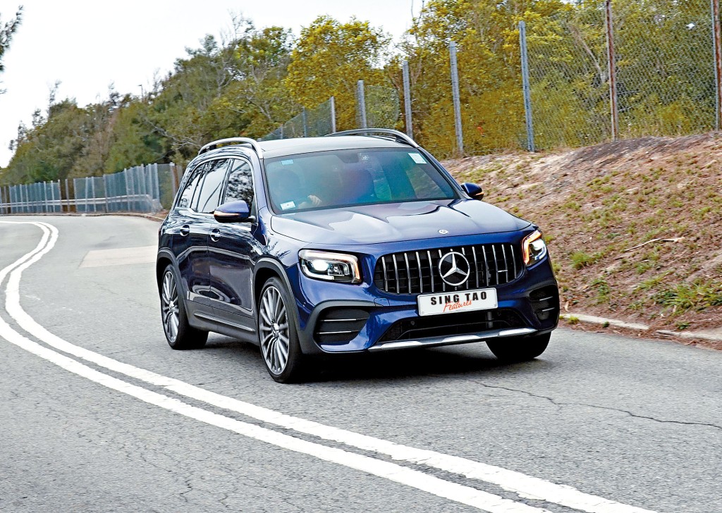 GLB35 4Matic馬力306ps,0至100km/h加速5.2秒,售價$721,063起。