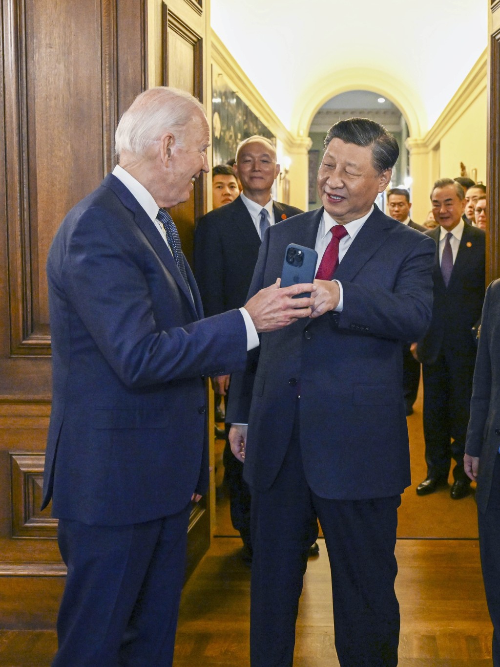 習近平同美國總統拜登日前舉行中美元首會晤。新華社