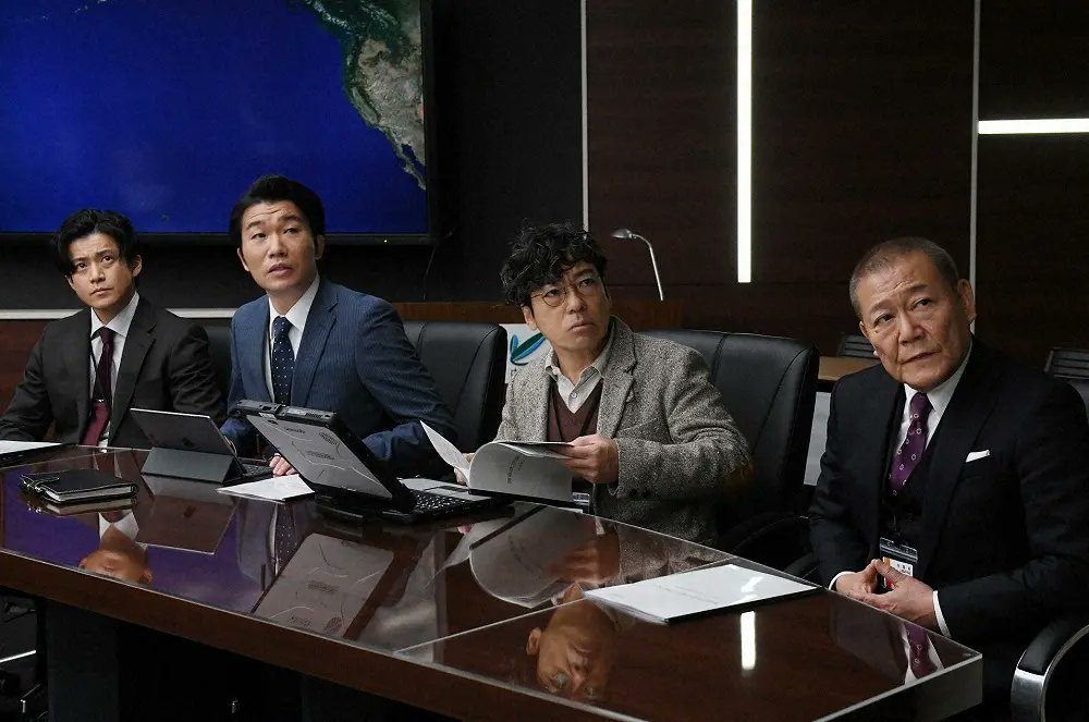 小栗旬與香川照之等主演的《日本沉沒》,首集錄得15.8%收視。