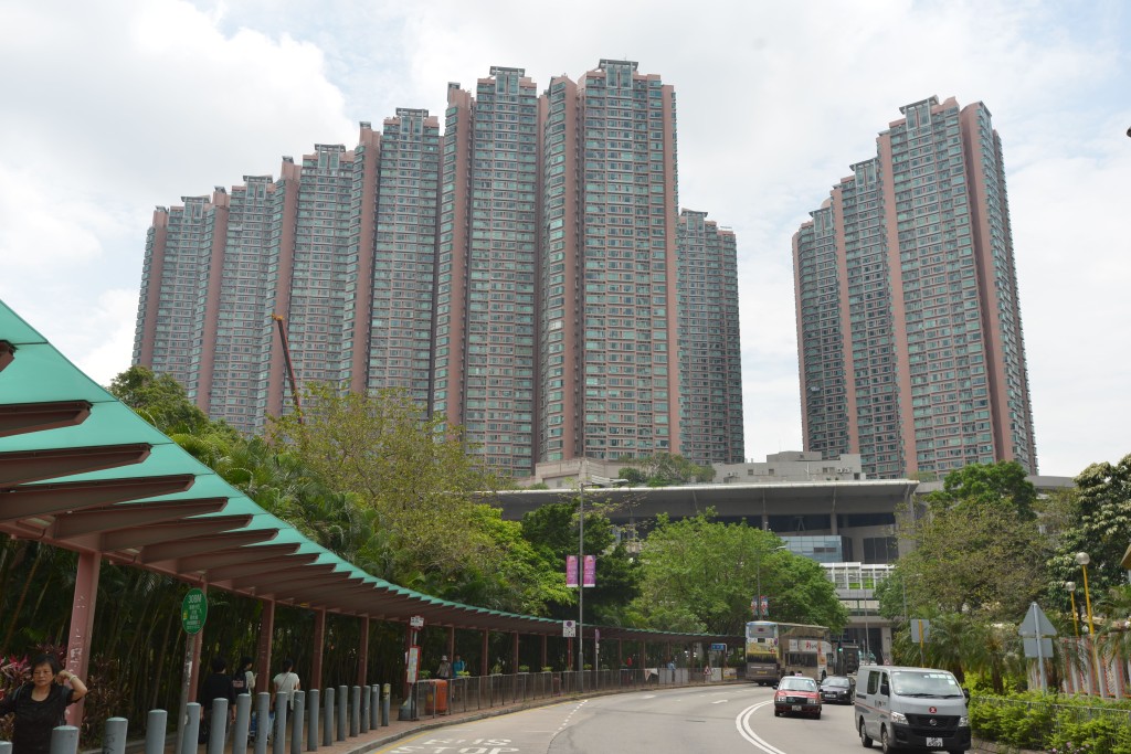 盈翠半島鳳凰樓層戶960萬沽。