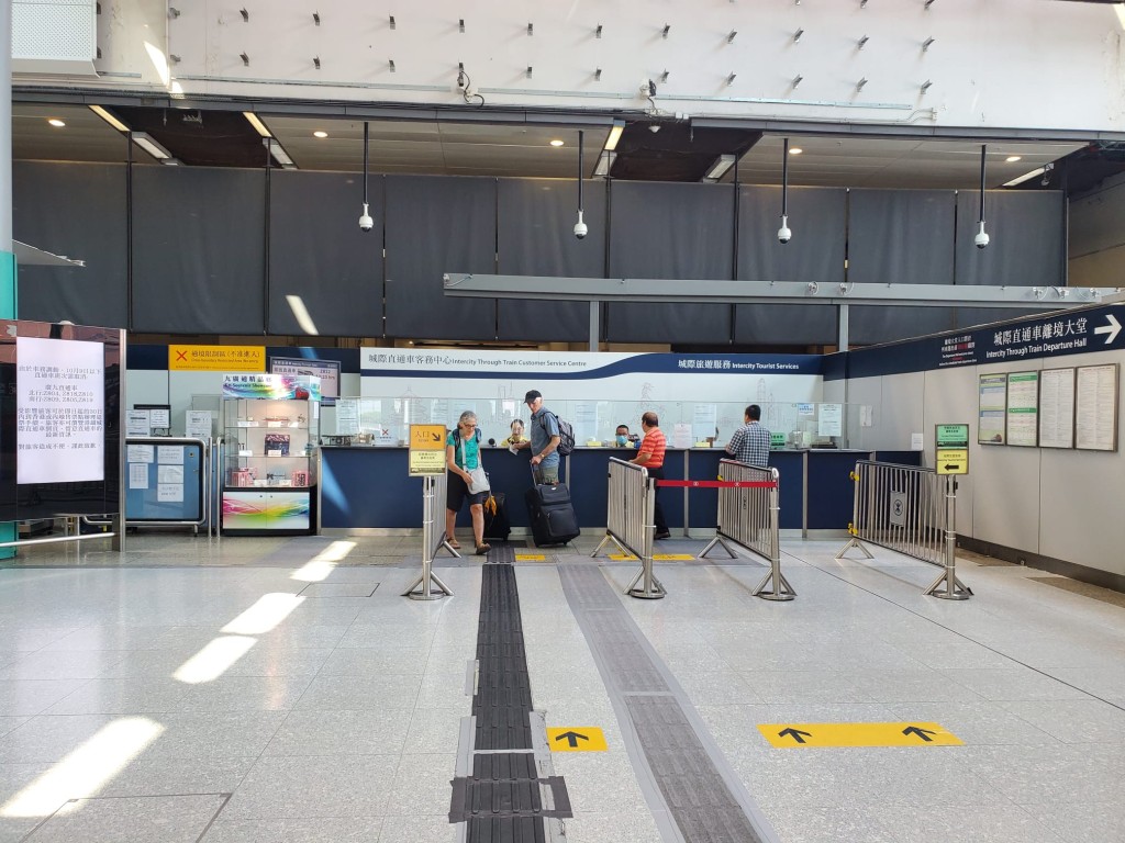 港鐵表示其餘所有南行及北行班次維持正常。