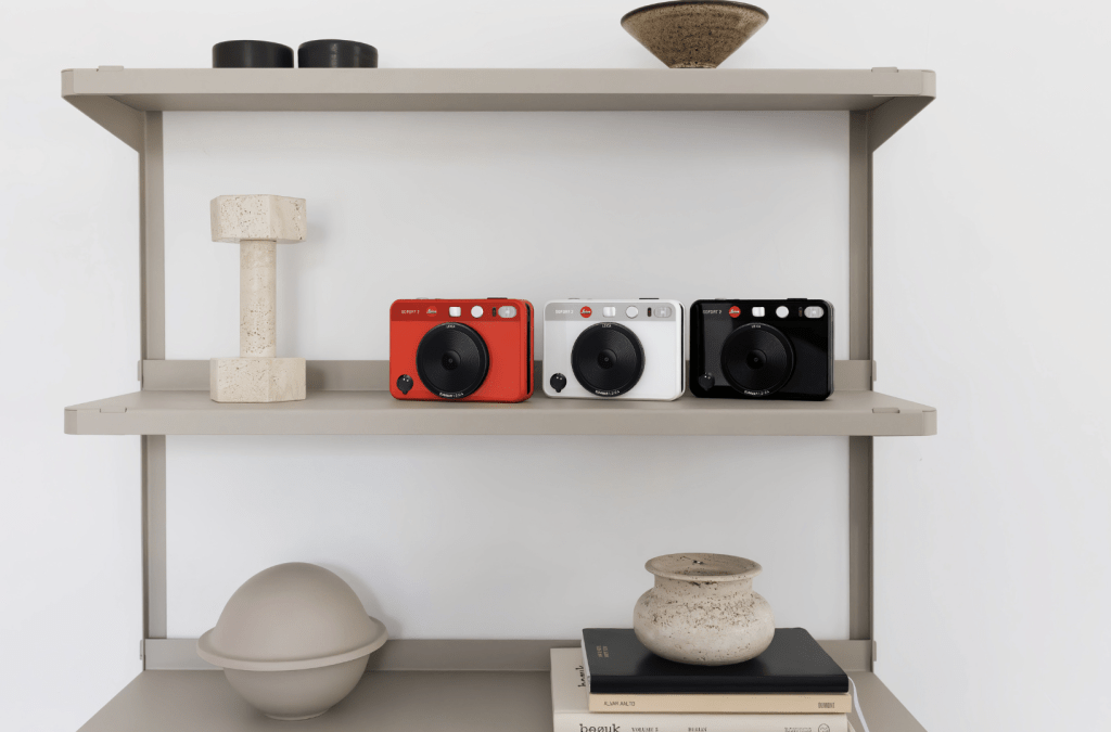 Leica即影即有相機外觀設計簡約時尚。