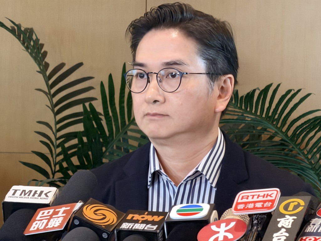 梁国峰摄