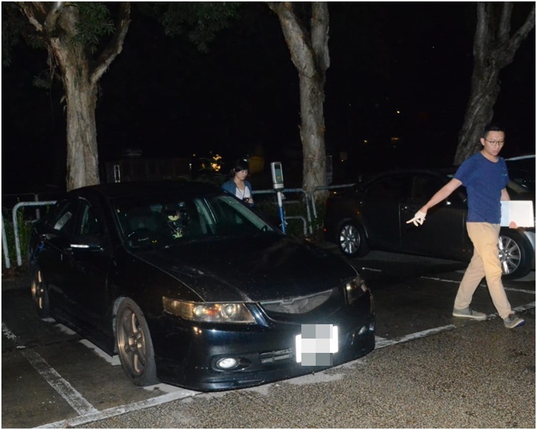 警方事後在西貢泥涌一露天停車場,發現一輛可疑私家車。