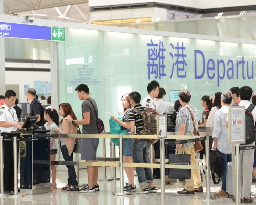 機場的疫苗接種及驗血服務將維持一段時間。資料圖片