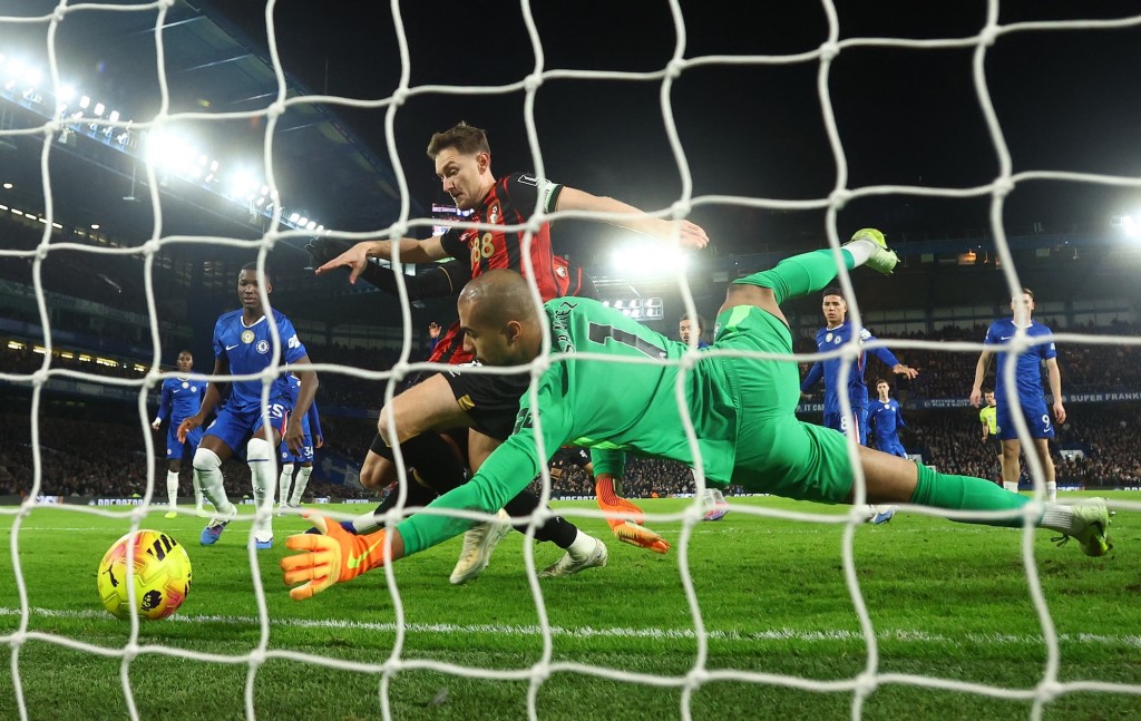 般尼茅夫先開紀錄。路透社