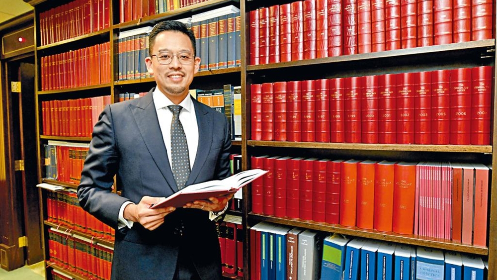 資深大律師李頌然在訪問中重申，市民應以正當手法表達意見。