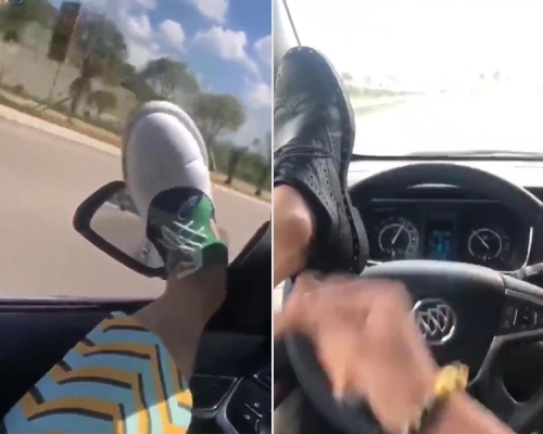 男子最少兩次炫耀用腳開車,更在網上炫耀。(網圖)