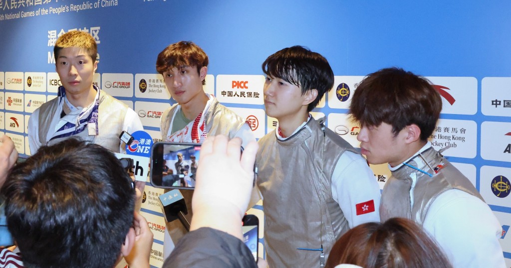 香港男花的賽後訪問，吸引大批香港及國內傳媒爭相採訪。徐嘉華攝