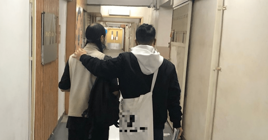 警方於觀塘違規派對房間拘捕一名負責人。警方圖片