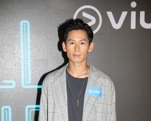 骆振伟下周就飞丹麦娶妻。