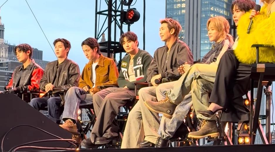 BTS已飛赴美國宣傳新碟，日前出席在紐約舉行的活動。（YouTube片段截圖）