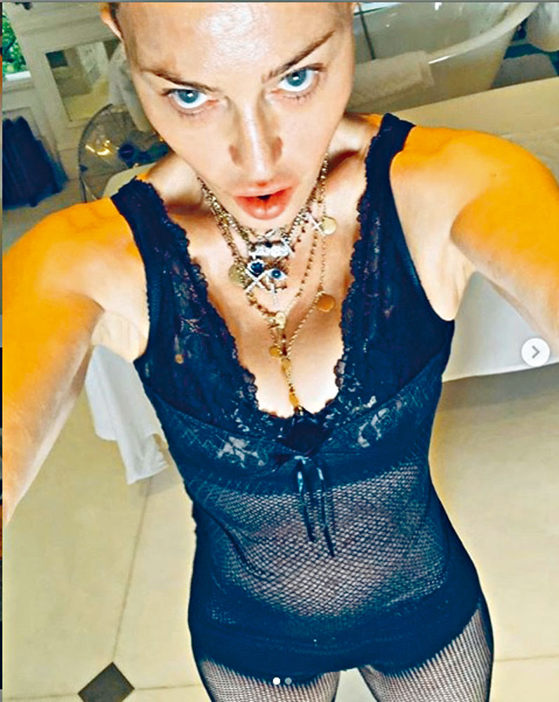 娜姐的律師被黑客入侵,黑客更將她的合約放上網。