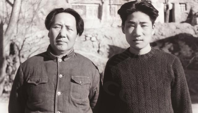 毛澤東與其長子毛岸英。網圖