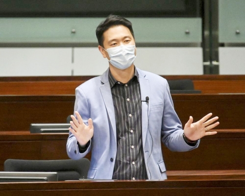 周浩鼎要求政府當局懲治專業失德的教育工作者。資料圖片