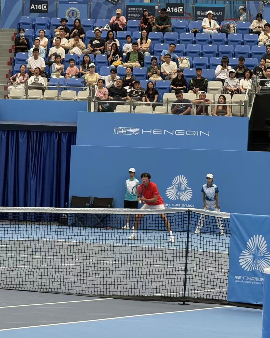 黃澤林躋身男單8強。香港網總圖片 黃澤林躋身男單8強。香港網總圖片