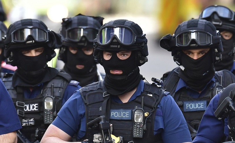 英國警方至今拘留12人,包括7名女子,全都是在巴金區和倫敦東面其他地區被捕的。美聯社