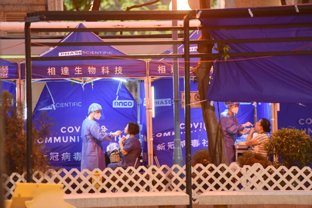 政府圍封屯門龍門居第10座強檢。