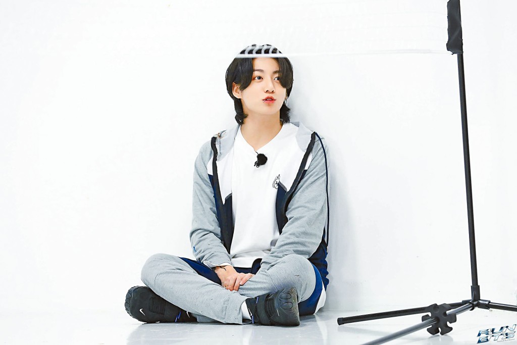 Jungkook繼前年後，再被傳跟李侑菲發展姊弟戀。