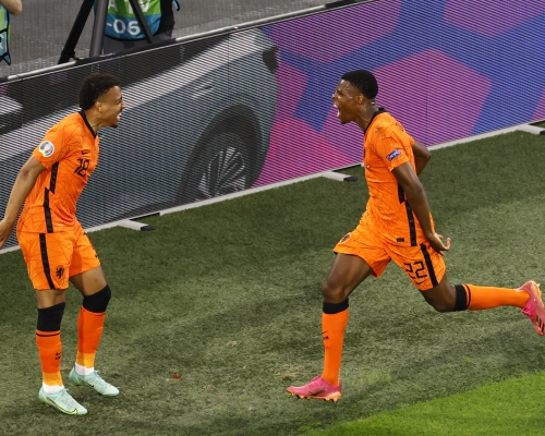荷蘭2:0奧地利。AP
