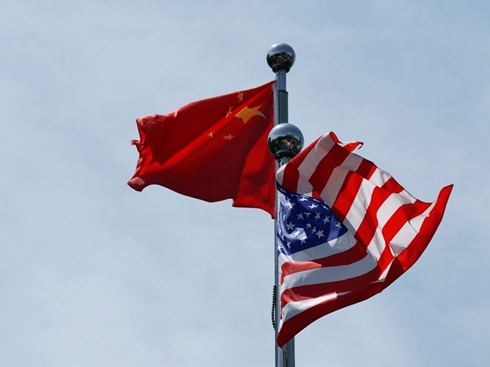 自特朗普就任美總統後，中美關係面臨激烈碰撞危機。