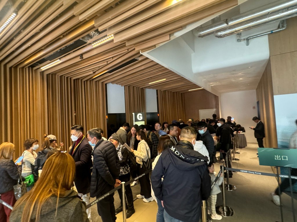上然示範單位錄逾7,000人次參觀。 上然示範單位錄逾7,000人次參觀。