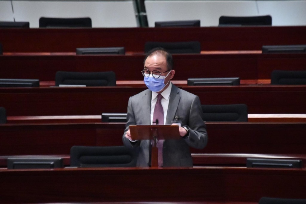 曾國衞表明特區政府不支持議員提出的21項修正案。